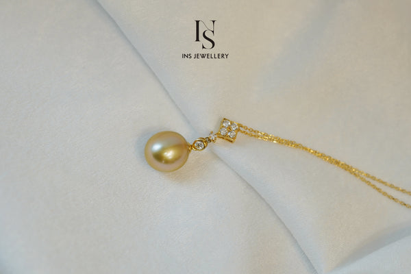 Golden Pearl Necklace