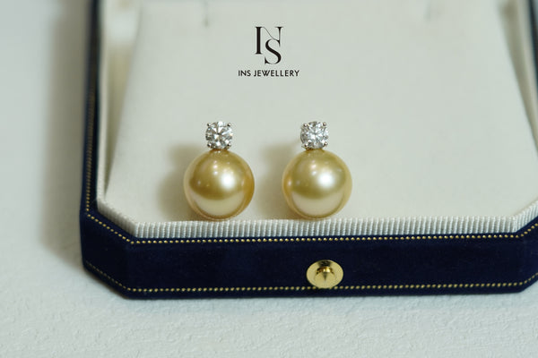 Golden Pearl Earrings 