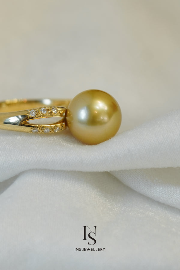 36 Golden Pearl Ring