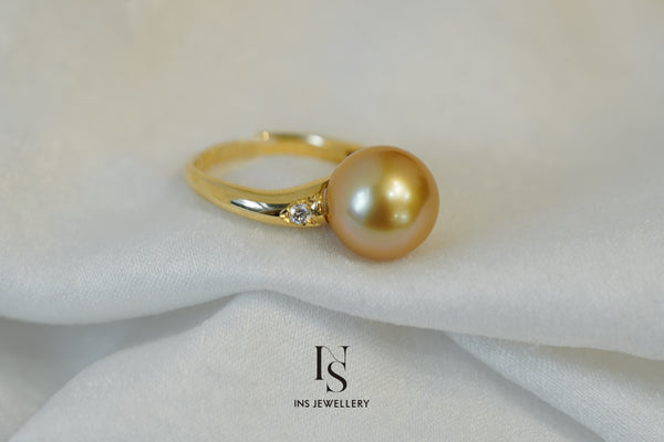 38 Golden Pearl Ring