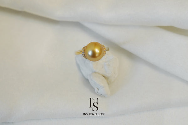 40 Golden Pearl Ring