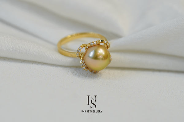 41 Golden Pearl Ring