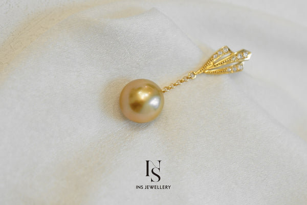 90 Golden Pearl Earrings