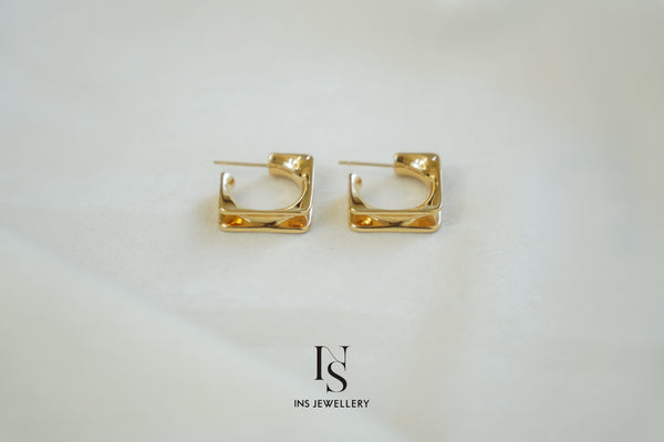 18K Gold Earrings