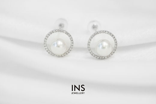 Japanese AKOYA Pearl Ear Studs